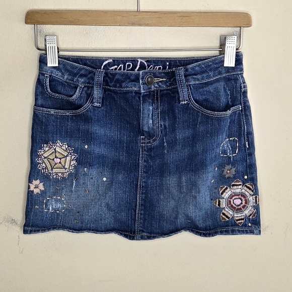 Gap Kids Denim | Girls Denim Jean Mini Skirt Floral Embroidery Size 12 - Picture 1 of 6